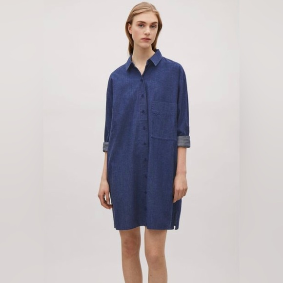 cos denim maxi shirt dress DENIM MAXI SHIRT DRESS - DUSTY LIGHT BLUE